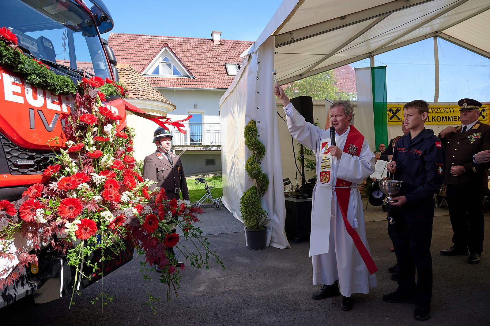 Florianifrühschoppen und Fahrzeugsegnung unseres neuen HLF1-LB